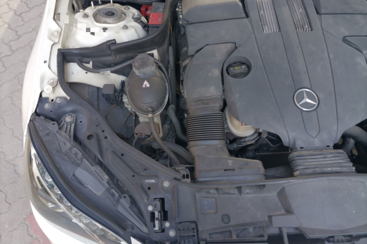 奔驰E级 2015款 E 320 L 运动型局部细节9006