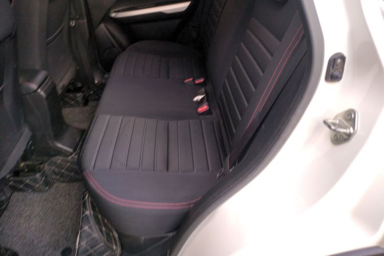 铃木 维特拉 2016款 1.6L 手动两驱进取型中控内饰7004