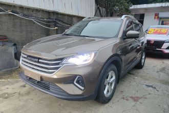 捷途X70M 2021款 1.5T 手动都市伙伴型 7座