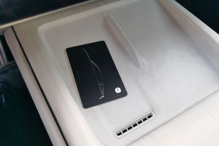 小米汽车 小米SU7 2024款 四驱超长续航高阶智驾Max版中控内饰7001