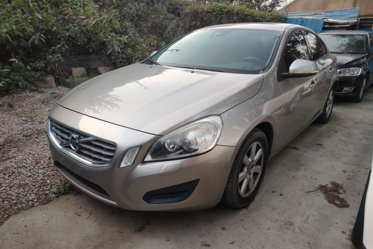 沃尔沃S60(进口) 2011款 2.0T 舒适版车身外观1