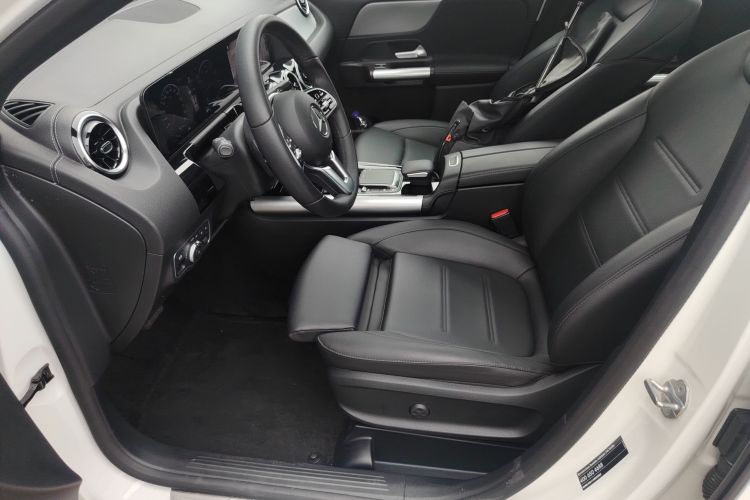 奔驰GLA 2023款 GLA 200局部细节19