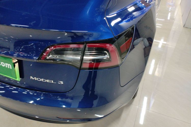 特斯拉 Model 3 2019款 标准续航后驱升级版车身外观9