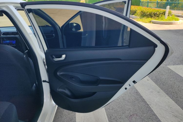 现代 瑞纳 2020款 1.4L 手动GL焕新版中控内饰7006