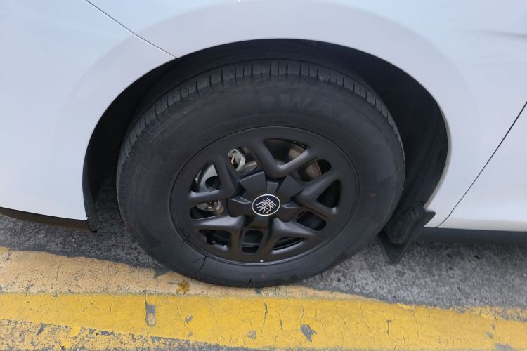 比亚迪 秦PLUS 2025款 DM-i 智驾版 55KM领先型车身外观6007