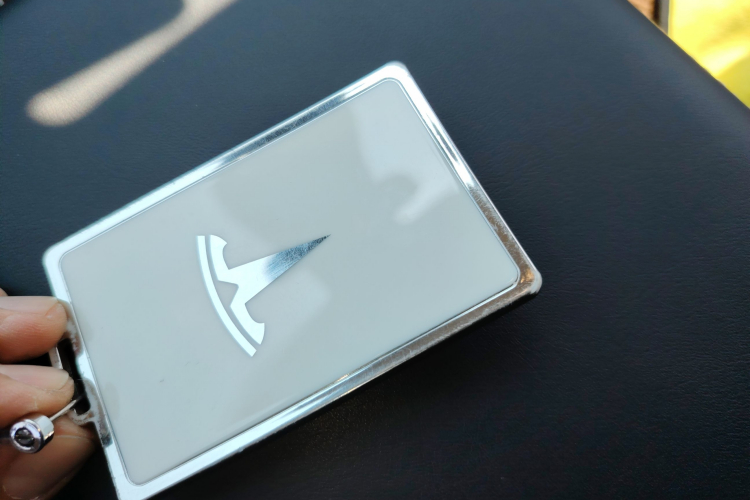 特斯拉 Model Y 2024款 后轮驱动版中控内饰7001