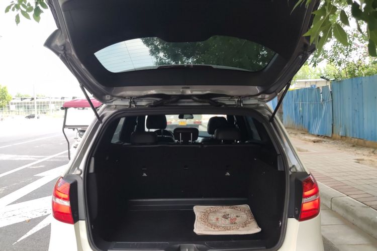 奔驰B级 2015款 B 200 时尚型机舱底盘23