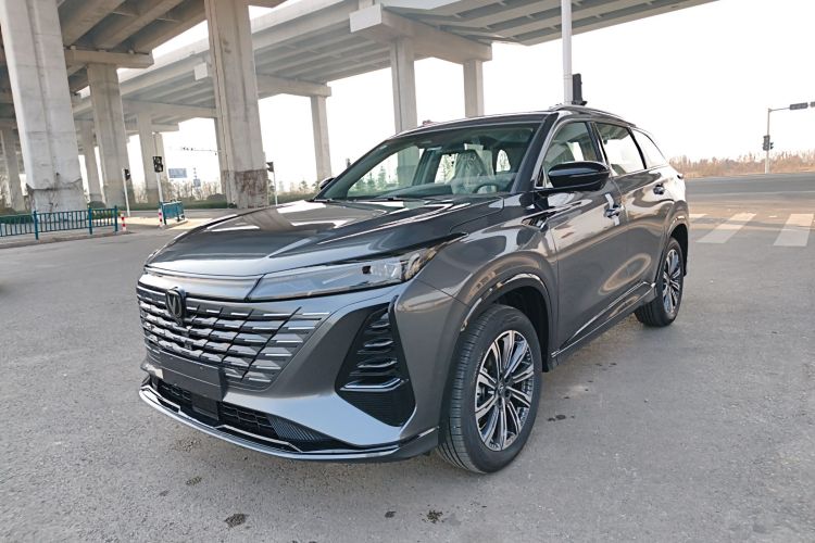 长安CS75 PLUS 2026款 智慧冠军版 1.5T 新蓝鲸 智航型车身外观1