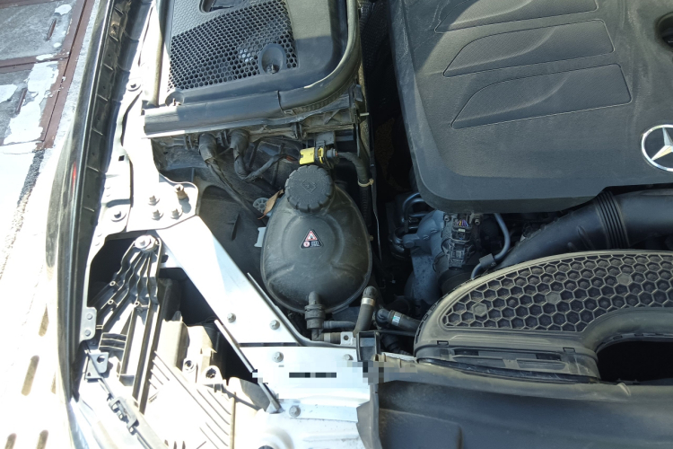 奔驰E级 2021款 E 300 L 时尚型局部细节9006