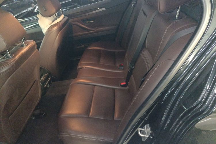 宝马5系 2014款 525Li 豪华设计套装中控内饰21