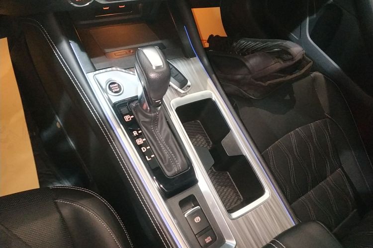 日产 天籁 2022款 2.0T XL 进享版中控内饰18