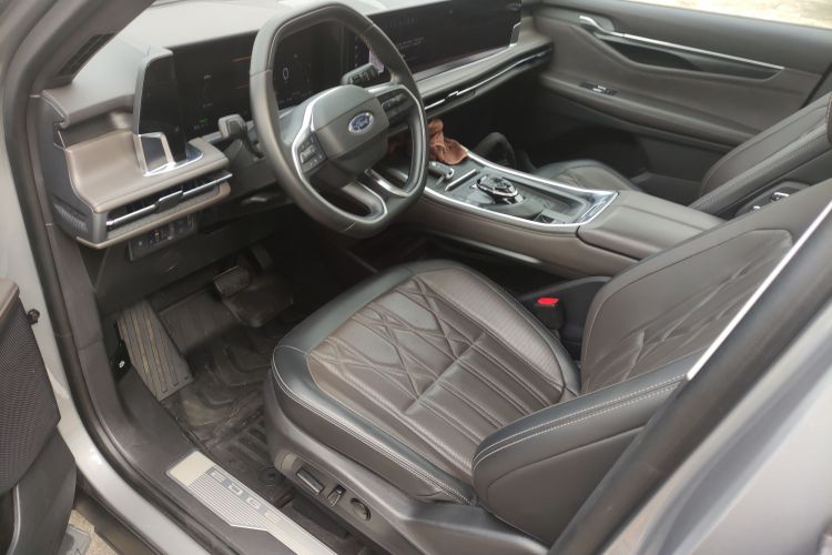 福特 2025款 锐界L 2.0T EcoBoost E混动四驱七座至尊型中控内饰19