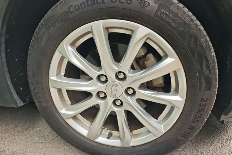 凯迪拉克XT4 2018款 28T 两驱技术型车身外观6007