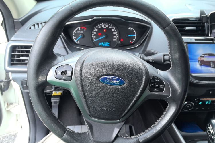 福特 福睿斯 2015款 1.5L 自动时尚型局部细节13