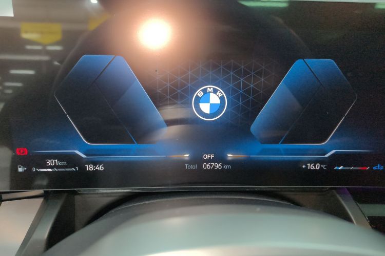 宝马5系 2024款 525Li M运动套装中控内饰14