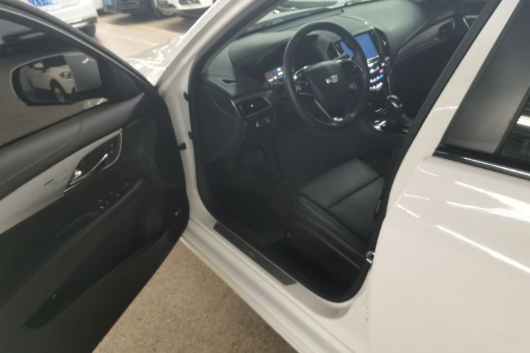 凯迪拉克ATS-L 2016款 28T 时尚型中控内饰19