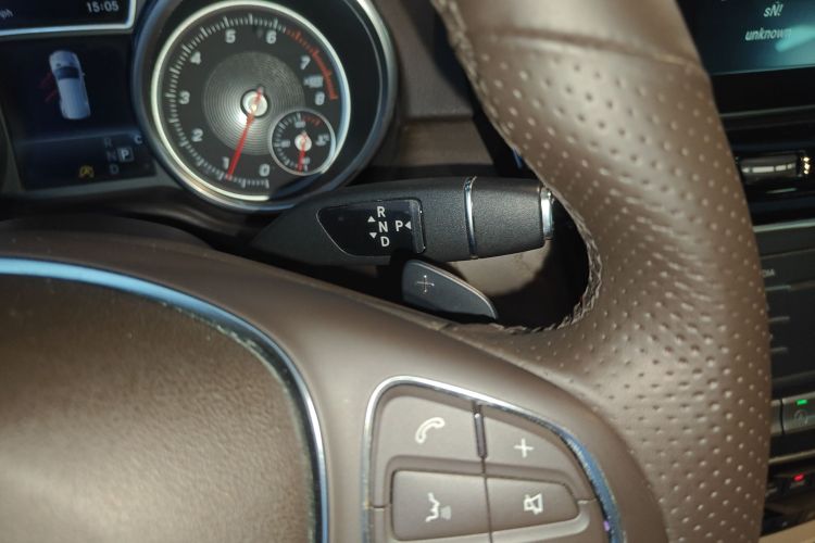 奔驰GLE 2017款 GLE 320 4MATIC 动感型中控内饰18