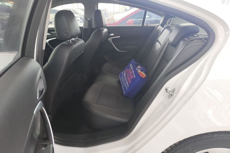 别克 君威 2015款 1.6T 领先技术型中控内饰21