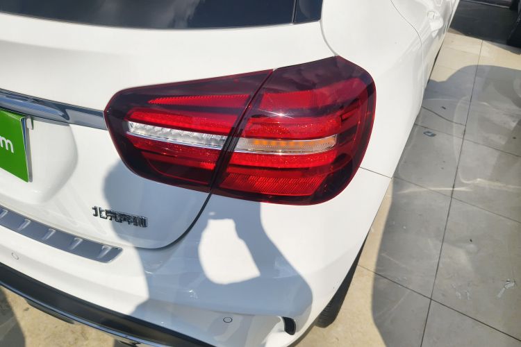 奔驰GLA 2019款 GLA 200 时尚型车身外观6006