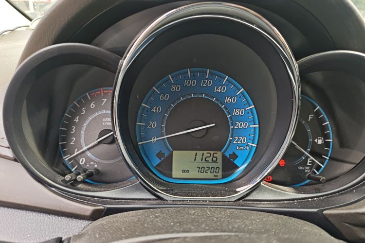 丰田 YARiS L 致炫 2014款 1.3E 手动魅动版中控内饰14