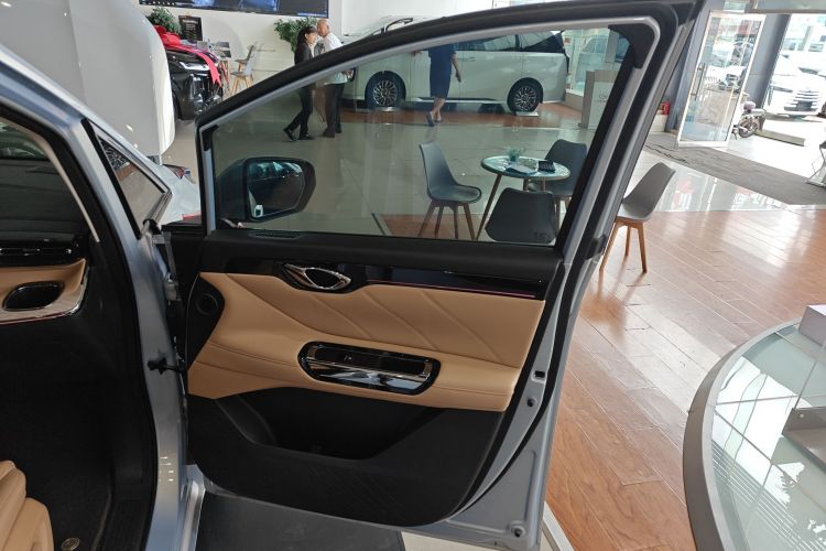 广汽传祺 传祺E8新能源 2024款 150km MAX+中控内饰7005