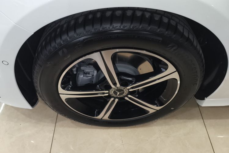 奔驰A级 2025款 A 200 L 时尚型车身外观6007