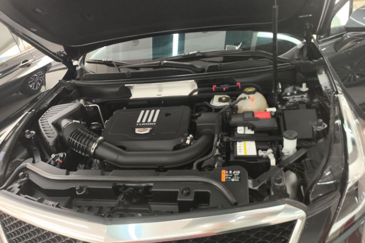 凯迪拉克XT5 2022款 2.0T 四驱豪华型（蜂鸟版）机舱底盘24