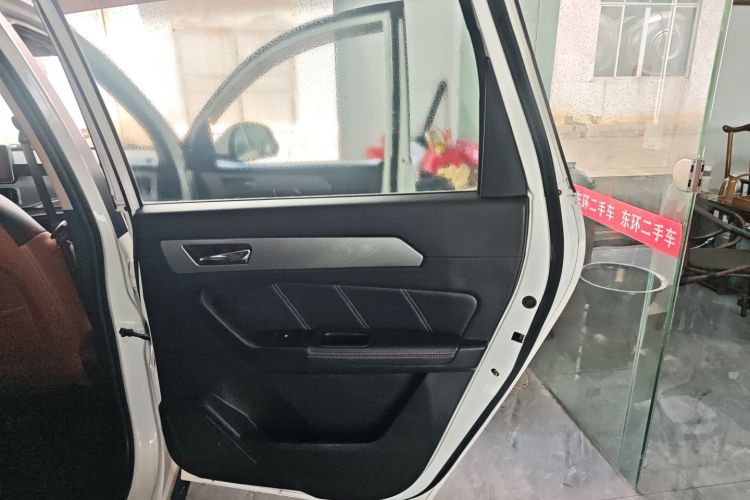 北汽威旺M50F 2017款 1.5L 舒适型中控内饰7006