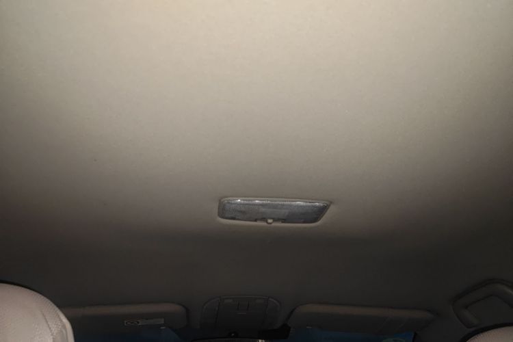 丰田 卡罗拉 2011款 1.6L 自动GL局部细节22