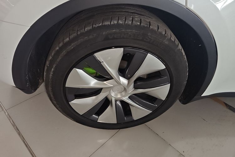 特斯拉 Model Y 2022款 改款 后轮驱动版车身外观6008