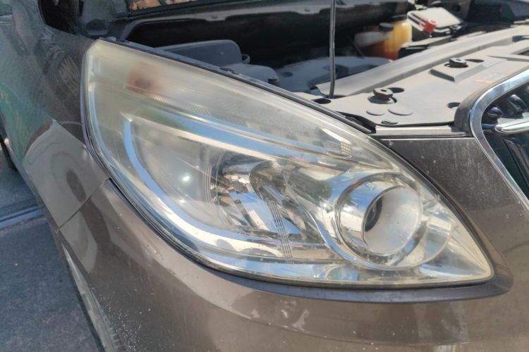 别克GL8 2017款 25S 舒适型 国V车身外观8