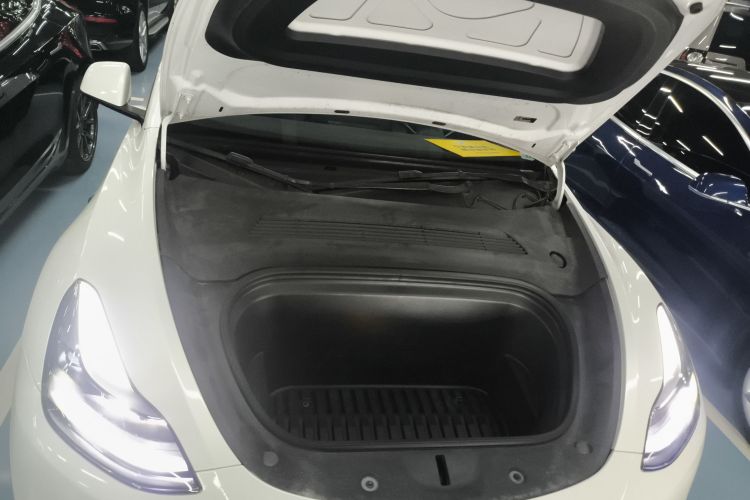 特斯拉 Model Y 2022款 长续航全轮驱动版局部细节24