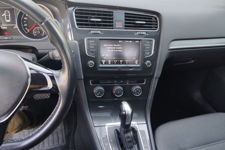 大众 高尔夫 2017款 230TSI 自动舒适百万辆纪念版中控内饰16