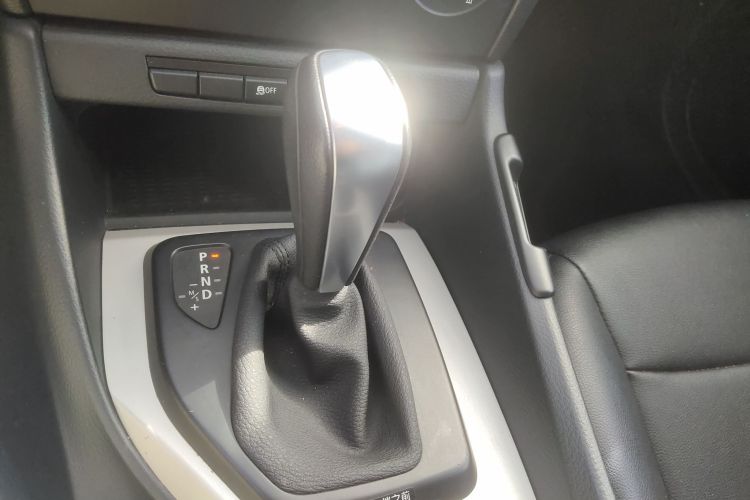 宝马X1 2013款 sDrive18i 时尚型局部细节18