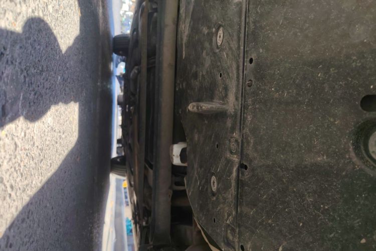 丰田 普锐斯 2012款 1.8L 标准版局部细节9009