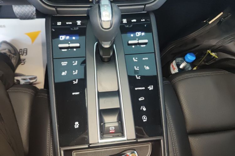 保时捷 2022款 Macan 2.0T局部细节18