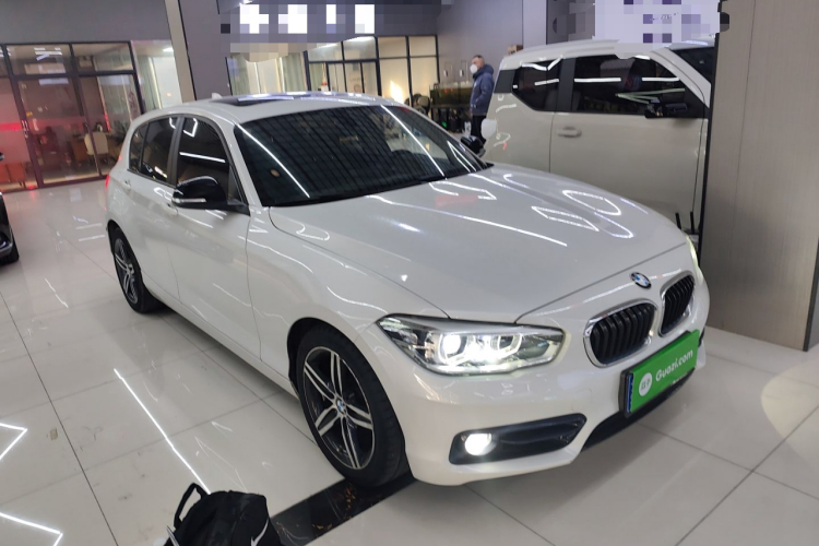 宝马1系(进口) 2018款 118i 运动设计套装车身外观3
