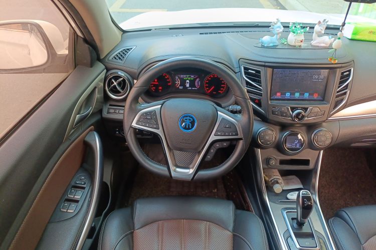 比亚迪 宋新能源 2017款 宋DM 1.5TID 全时四驱豪华型局部细节13