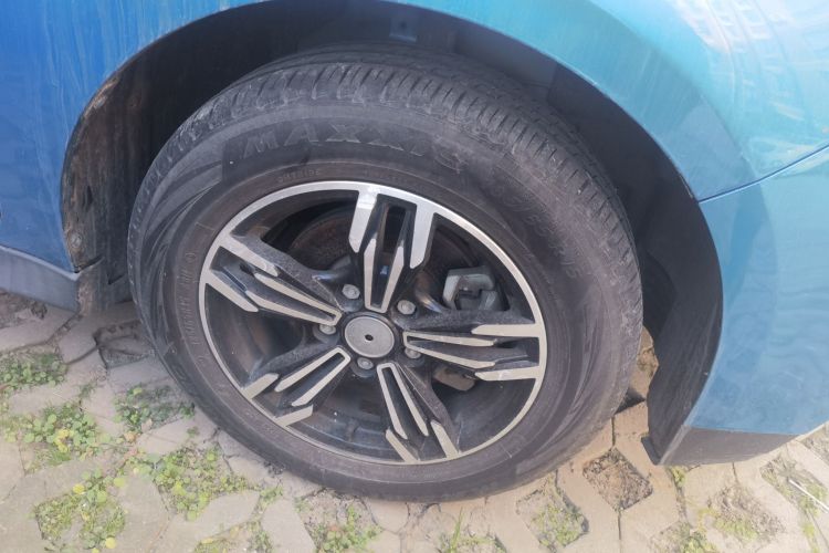 纳智捷 锐3 2016款 1.6L 手动智享型车身外观10