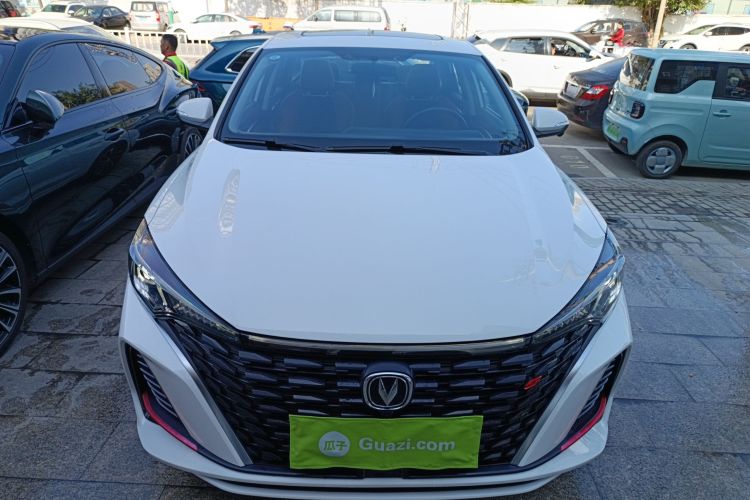 长安 逸动 2022款 PLUS 蓝鲸NE 1.4T GDI DCT旗舰版车身外观2