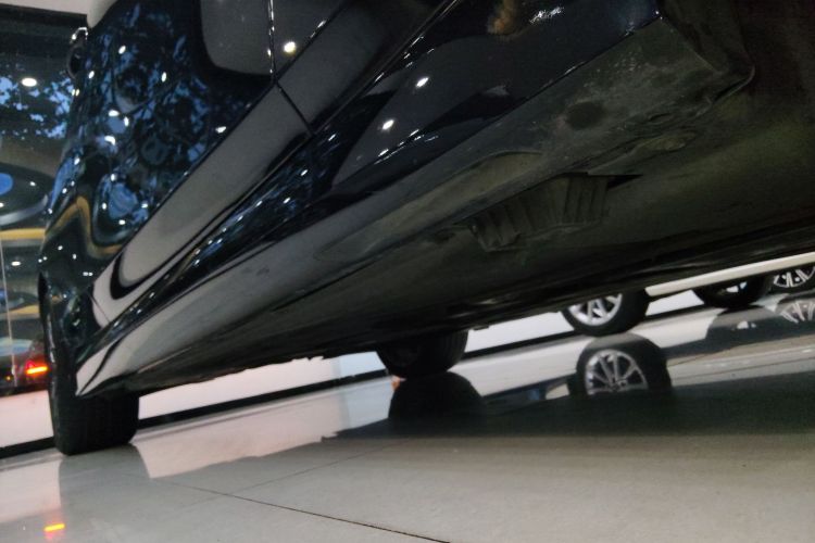 宝马3系 2022款 325Li M运动曜夜套装局部细节9001