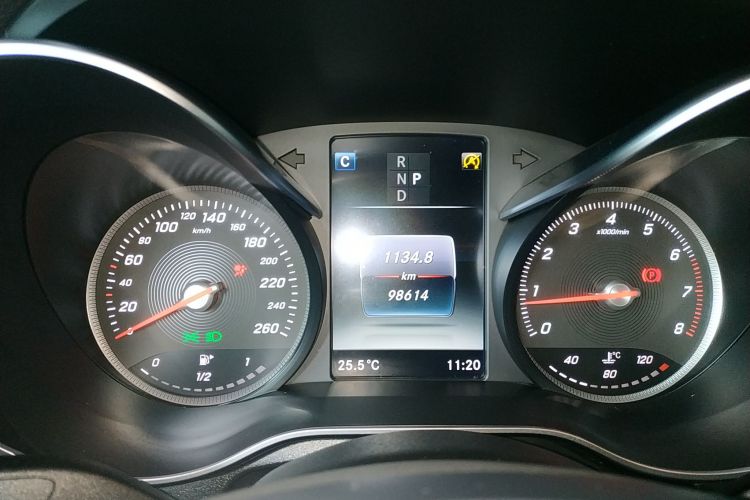 奔驰GLC 2019款 GLC 260 L 4MATIC 动感型中控内饰14