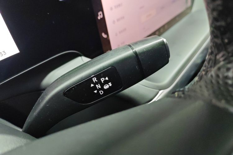 小鹏P7 2021款 480N中控内饰18