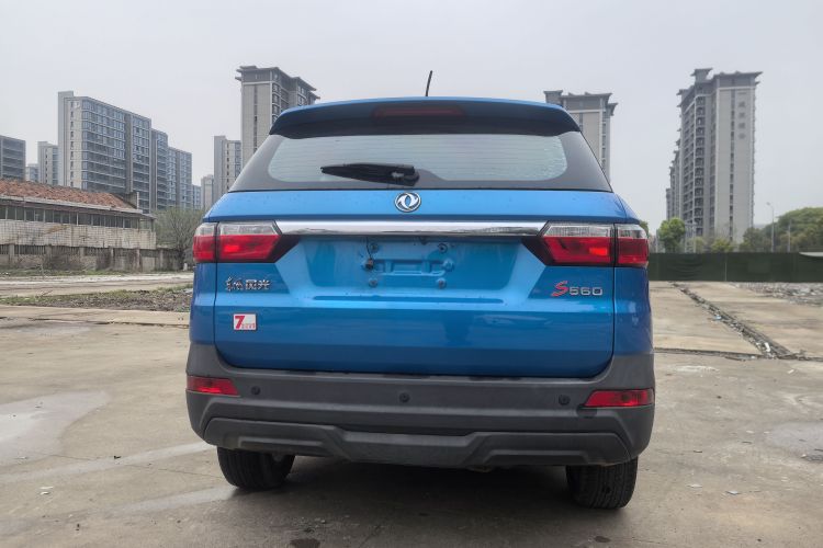 东风风光 风光S560 2019款 1.8L CVT精英型车身外观6