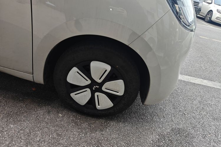 五菱汽车 宏光MINIEV 2025款 四门版 进阶款车身外观10