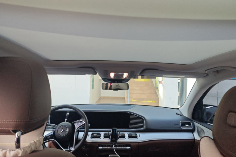 奔驰GLE 2024款 GLE 350 4MATIC 动感型中控内饰22