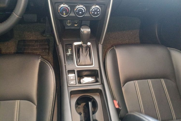 马自达CX-4 2018款 2.0L 自动两驱蓝天活力版 国VI中控内饰18