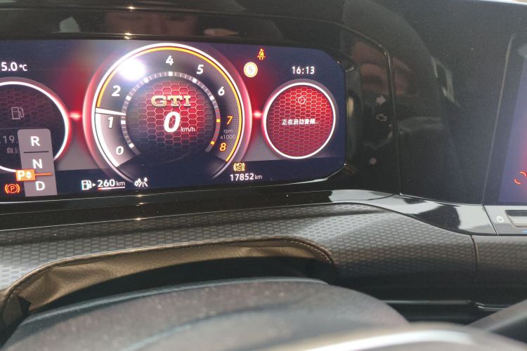 大众 高尔夫GTI 2023款 380TSI DSG GTI中控内饰15