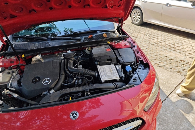 奔驰A级(进口) 2019款 A 200 动感型局部细节9007