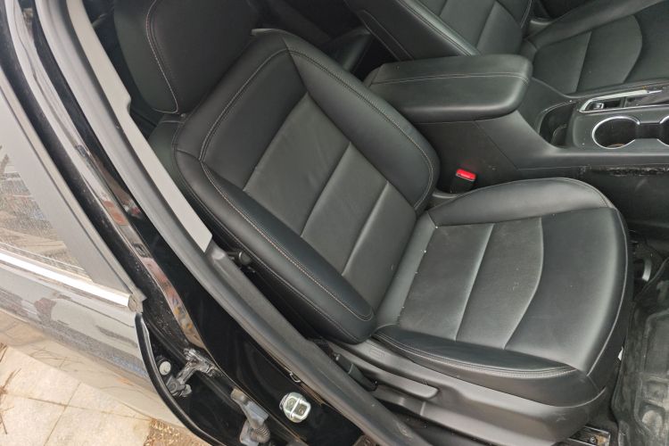 雪佛兰 探界者 2022款 535T 驰界版局部细节41